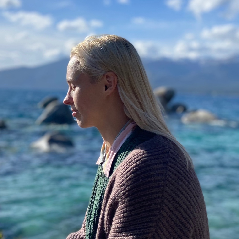 Meet your Posher, Alyson